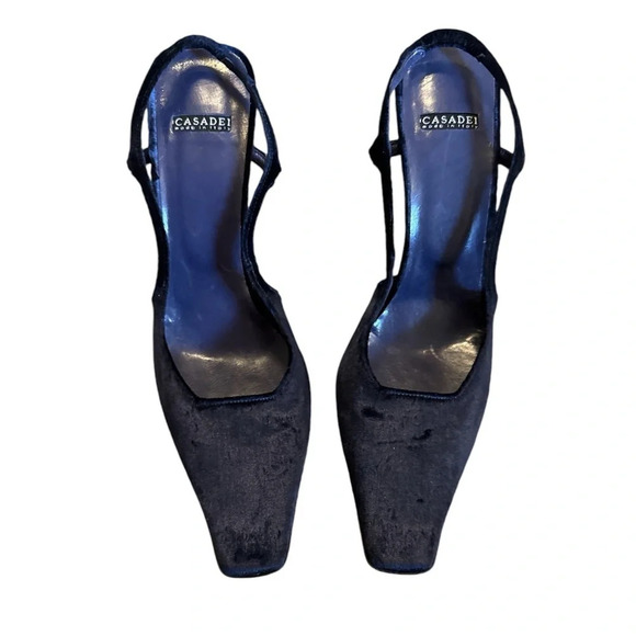Casadei suede navy blue heel in size 8 - Picture 6 of 11